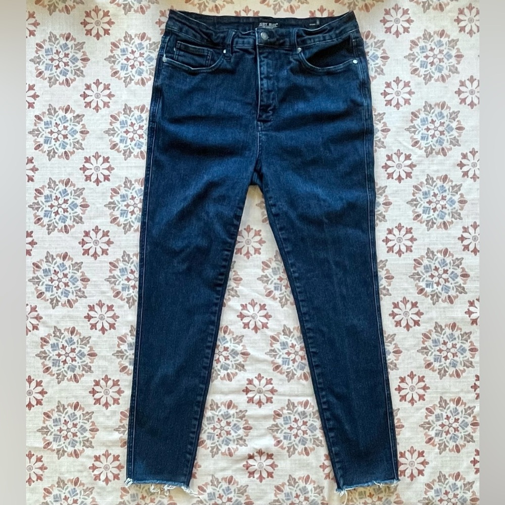 Judy Blue High Waist Control Top Raw Hem Skinny Jeans size 15/32 style #88703